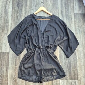 Lulus Silky Black Kimono Shorts Style Romper With Flare Sleeves Women's Size M